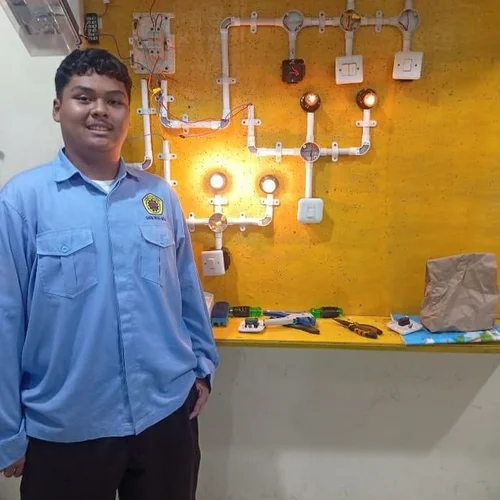 Fadlan Muhammad Azri