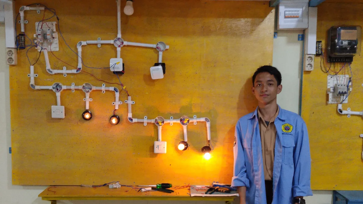 Instalasi penerangan pararel dan seri 2 lampu